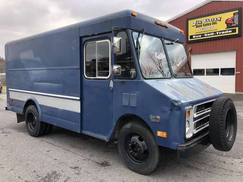 1990 *Chevrolet* *P30* *Step Van* Blue - cars & trucks - by dealer -... for sale in Johnstown , PA