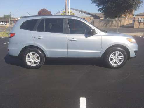 2010 Hyundai Sanya Fe with only 96000 miles. - cars & trucks - by... for sale in Abilene, TX