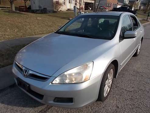 *look!! 2006 HONDA ACCORD * FUEL EFFICIENT - cars & trucks - by... for sale in Florence, OH