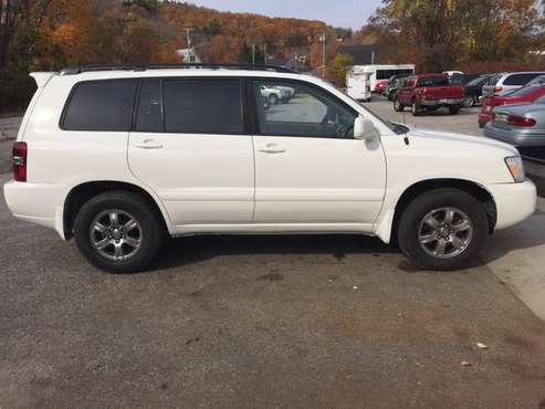 2007 Toyota Highlander Limited - cars & trucks - by dealer - vehicle... for sale in RUMFORD, ME
