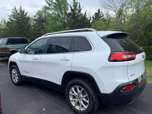 2014 Jeep Cherokee 4WD - Excellent Condition - - by for sale in Cologne, NJ
