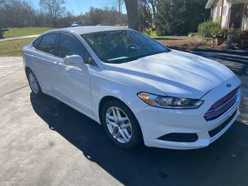 2016 Ford Fusion SE - cars & trucks - by dealer - vehicle automotive... for sale in Mayfield, KY
