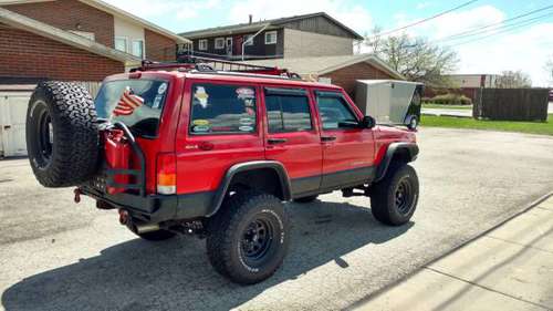 1999 Jeep Cherokee sport lifted for sale in Elgin, IL