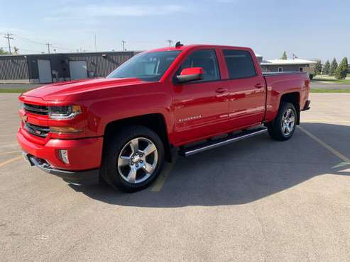 2016 Chevrolet Silverado 1500 Z71 Crew Cab 4x4 1 Owner Leather MINT for sale in Elm Grove, WI