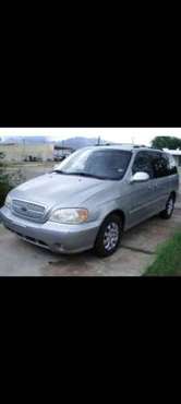 05 Kia Sedona LX Clean title for sale in Columbus, OH