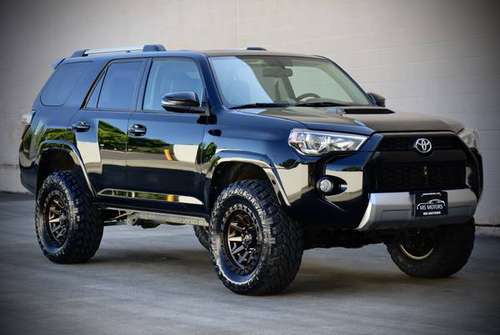 2014 TOYOTA 4RUNNER 4X4 TRAIL LIFTED/FUEL WHEELS/MT TIRES - cars & for sale in Portland, OR