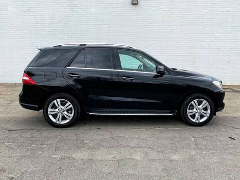 Mercedes Benz ML 350 4x4 AWD Sunroof Navigation Bluetooth SUV Towing... for sale in Richmond , VA
