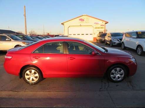 2007 Toyota Camry... 122,000 Miles... $4,700 - cars & trucks - by... for sale in Waterloo, IA
