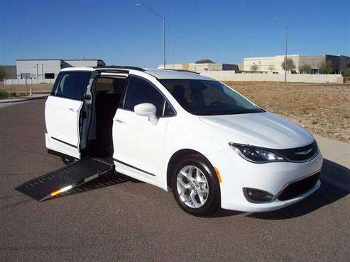 2017 Chrysler Pacifica Touring L Wheelchair Handicap Mobility Van... for sale in Phoenix, AZ