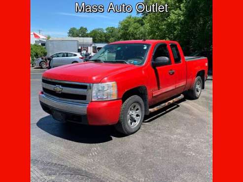 2007 Chevrolet Silverado 1500 4WD Ext Cab 134.0 LT w/1LT - cars &... for sale in Worcester, MA