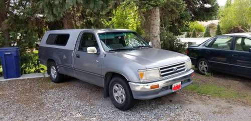 Toyota T-100 Truck w/Matching Canopy for sale in East Wenatchee, WA