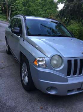 2007 jeep compass suv 2 4 4 cly auto 28 mpg roomy for sale in Knoxville, TN