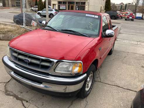 Great runner for sale in milwaukee, WI