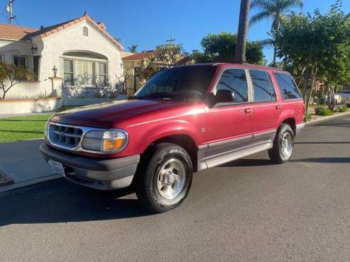 Ford Explorer_daily driver - cars & trucks - by owner - vehicle... for sale in San Diego, CA
