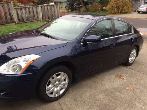 2011 Nissan Altima 2.5S - cars & trucks - by owner - vehicle... for sale in Grants Pass, OR