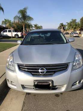 2010 Nissan Altima (Clean Title) - cars & trucks - by owner -... for sale in Arvin, CA