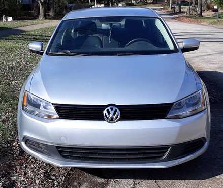 2012 VOLKSWAGEN JETTA - cars & trucks - by owner - vehicle... for sale in Bloomington, IN