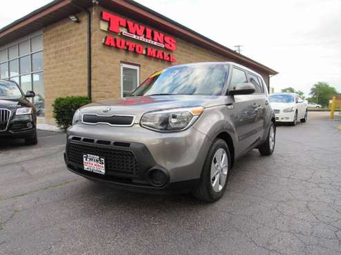 2016 Kia Soul Wagon - cars & trucks - by dealer - vehicle automotive... for sale in Rockford, IL