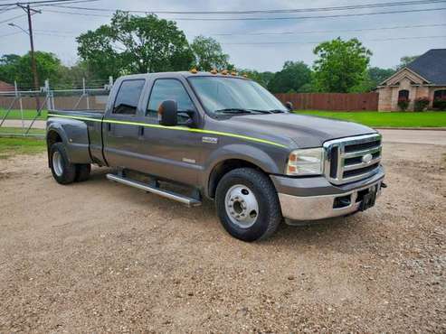 2005 Ford Super Duty F-350 DRW Crew Cab 134k Miles Free Warranty for sale in Angleton, TX
