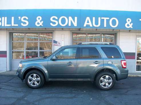 2012 FORD ESCAPE LIMITED 4X4 !! LOADED !!LOW MILES!! PERFECT CARFAX... for sale in Ravenna, OH