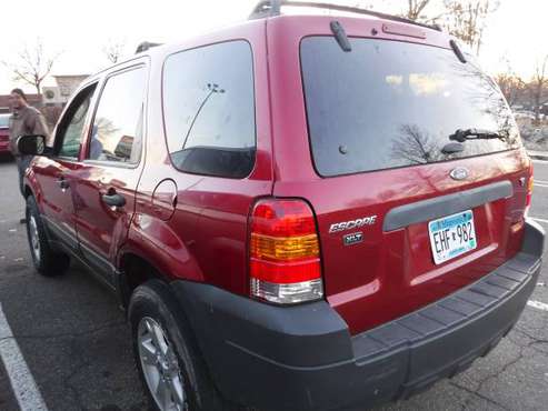 2005 FORD ESCAPE - cars & trucks - by owner - vehicle automotive sale for sale in Minneapolis, MN