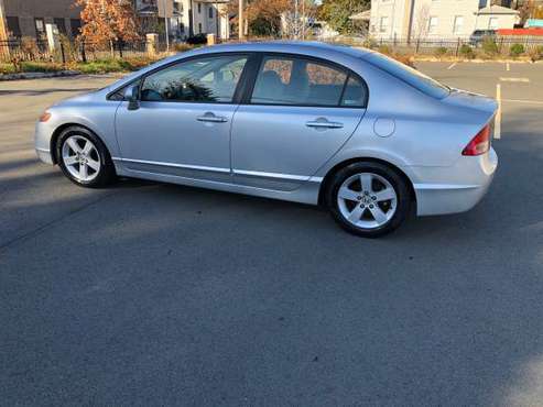 Mint Honda CIvic - cars & trucks - by owner - vehicle automotive sale for sale in Orange, CT