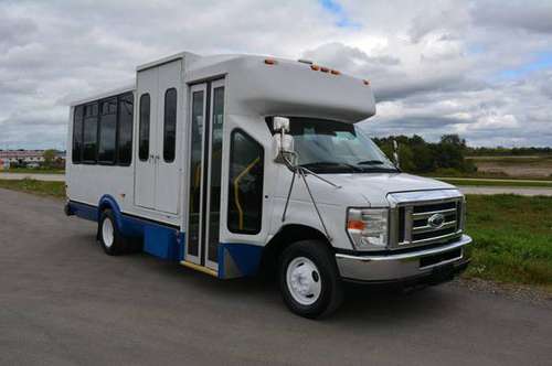 2010 Ford E-450 16 Passenger Paratransit Shuttle Bus for sale in Peoria, IL