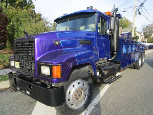 1995 Mack Heavy Duty Wrecker - cars & trucks - by owner - vehicle... for sale in Ramsey, NJ