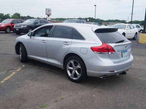 2009 Toyota Venza SUPER CLEAN AND READY TO GO DRIVE FOR ONLY - cars... for sale in Andover, MN