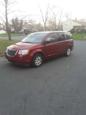 2008 CHRYSLER TOWN AND COUNTRY - cars & trucks - by dealer - vehicle... for sale in Hartford, RI