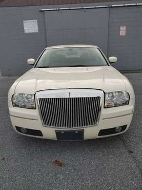 2006 Chrysler 300 - cars & trucks - by owner - vehicle automotive sale for sale in Baltimore, MD