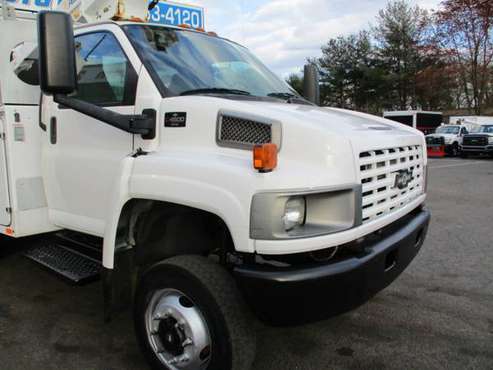 2008 Chevrolet CC4500 SERVICE BODY TRUCK GAS 8 1L ENGINE 4X4 for sale in south amboy, VT