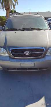 2004 Kia Sedona - cars & trucks - by owner - vehicle automotive sale for sale in Sun City, AZ