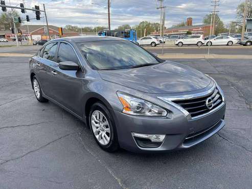 2015 Nissan Altima 2 5S 4dr Sedan 1-OWNER 40K Miles VERY CLEAN for sale in Saint Louis, MO