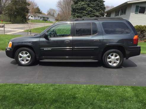 2004 GMC Envoy XL 4WD-Excellent for sale in STURGEON BAY, WI