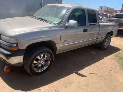 2002 Silverado 4x4 - cars & trucks - by owner - vehicle automotive... for sale in Merced, CA