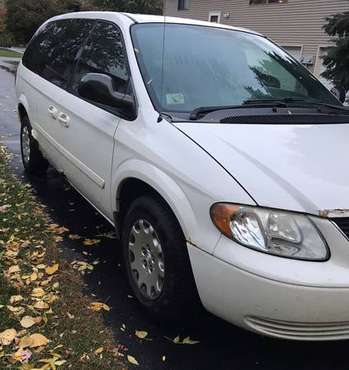 2004 Town & Country LX - cars & trucks - by owner - vehicle... for sale in Circle Pines, MN