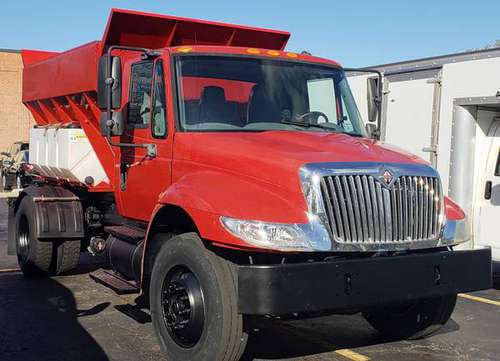 International Salt Truck for sale in Northbrook, IL