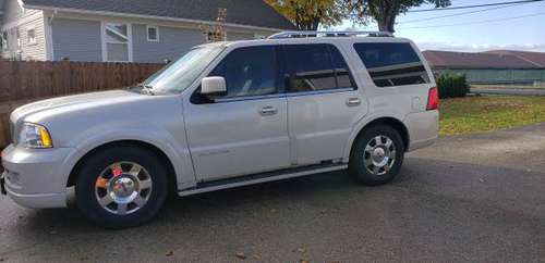 2006 Lincoln Navigator 4x4 - cars & trucks - by owner - vehicle... for sale in Lynden, WA