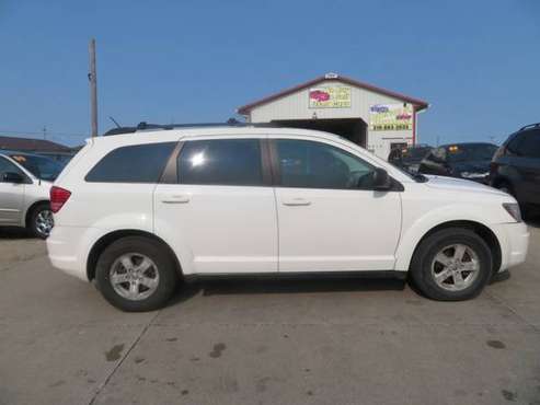 2009 Dodge Journey FWD 4dr SE...106,000 miles...$5,900 **Call Us... for sale in Waterloo, MN