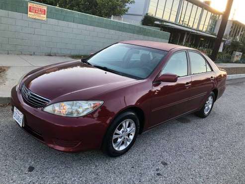 2006 Toyota Camry v6................. $3,300 - cars & trucks - by... for sale in North Hollywood, CA