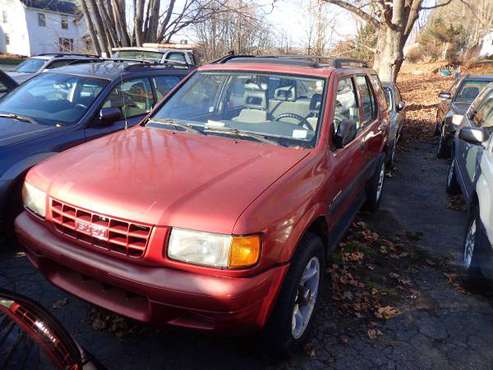 1999 Isuzu Rodeo - cars & trucks - by owner - vehicle automotive sale for sale in Storrs Mansfield, CT
