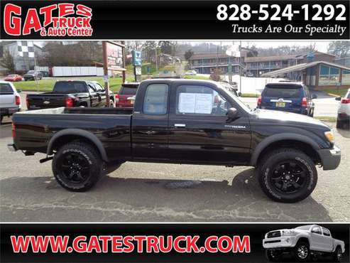 1998 Toyota Tacoma Xtracab 4WD SR5 4-Cyl 5-Speed - cars & trucks -... for sale in Franklin, NC