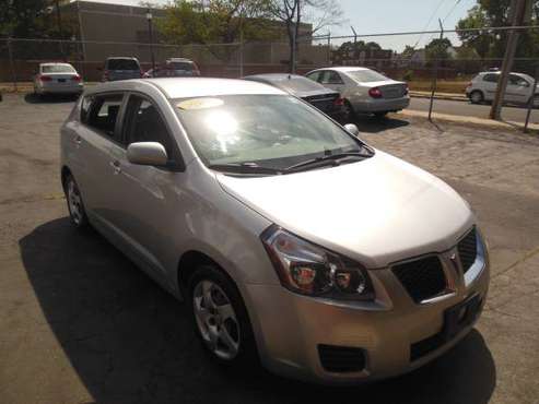 pontiac vibe - cars & trucks - by dealer - vehicle automotive sale for sale in West Hartford, CT