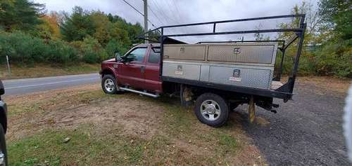 Used 2005 Ford F350 Super Duty Lariat Super Cab 4WD Burgundy for sale in Columbia, CT