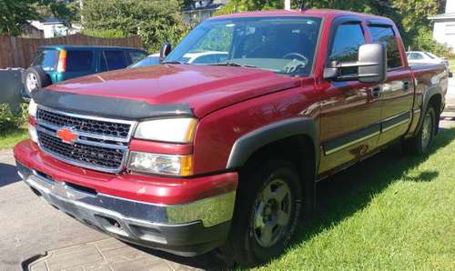 2006 Chevy Silverado 1500 4wd for parts! Blown tranny. Engine 4wd... for sale in Rochester , NY