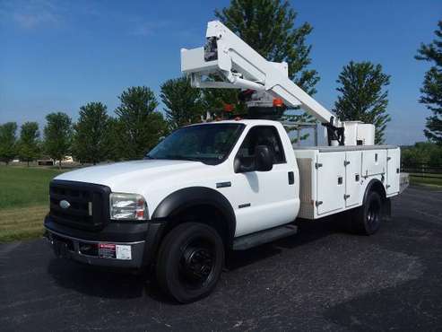 42' 2006 Ford F550 Diesel Versalift Bucket Boom Lift Service Truck for sale in Hampshire, AR