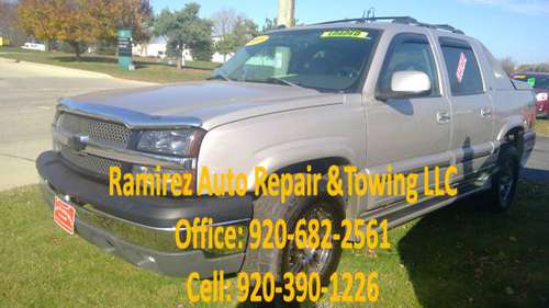 2005 Chevrolet Avalanche - - by dealer - vehicle for sale in WI