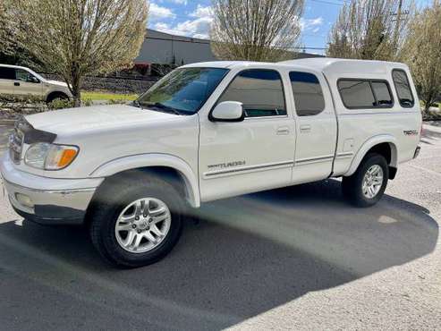 2001 TOYOTA TUNDRA LIMITED, Only 135k miles, Paint matched canopy for sale in Tualatin, OR