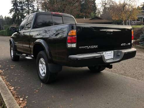 2002 TOYOTA TUNDRA LIMITED V8 4X4 dodge ford chevrolet tacoma - cars... for sale in Milwaukie, WA